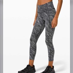 Lululemon Fast and Free High-Rise Crop 23" - Speckle Sprint Alpine White Black